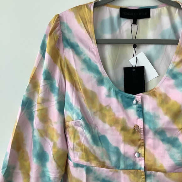 NWT KENDALL And KYLIE womens summer colour Tie Dye Blouse Lightweight Size L - Picture 2 of 8